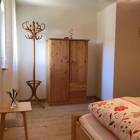 Ferienwohnung Dorfblick Линдберг Екстериор снимка