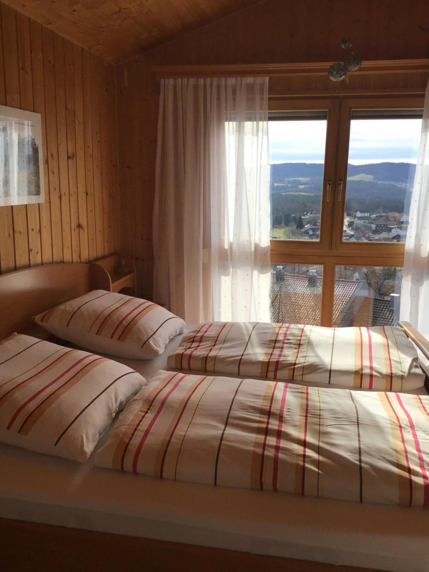 Ferienwohnung Dorfblick Линдберг Екстериор снимка